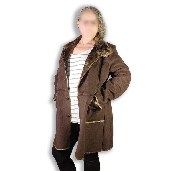 Women's Orvis Shearling Winter Coat - Picture 6 of 12